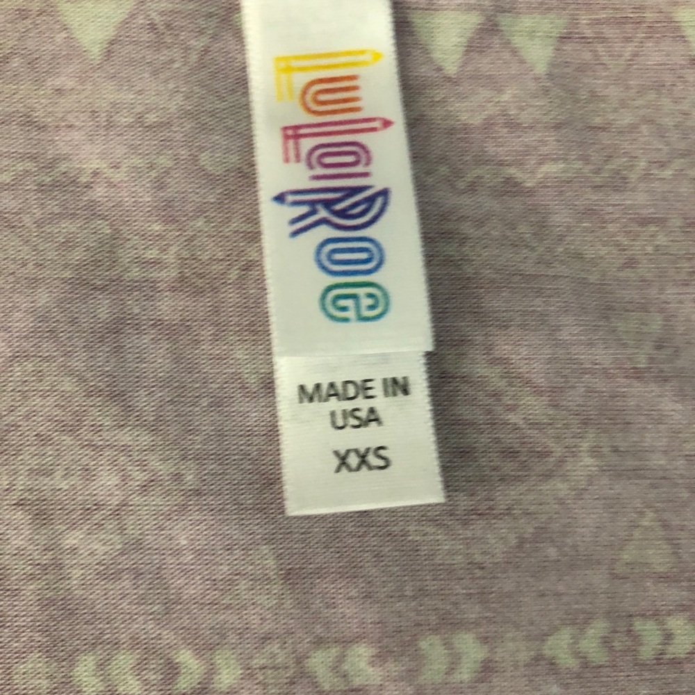 LuLaRoe Classic T - Picture 3 of 4